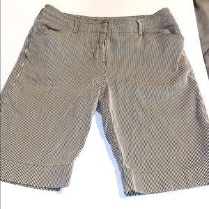 Jones New York Bermuda shorts